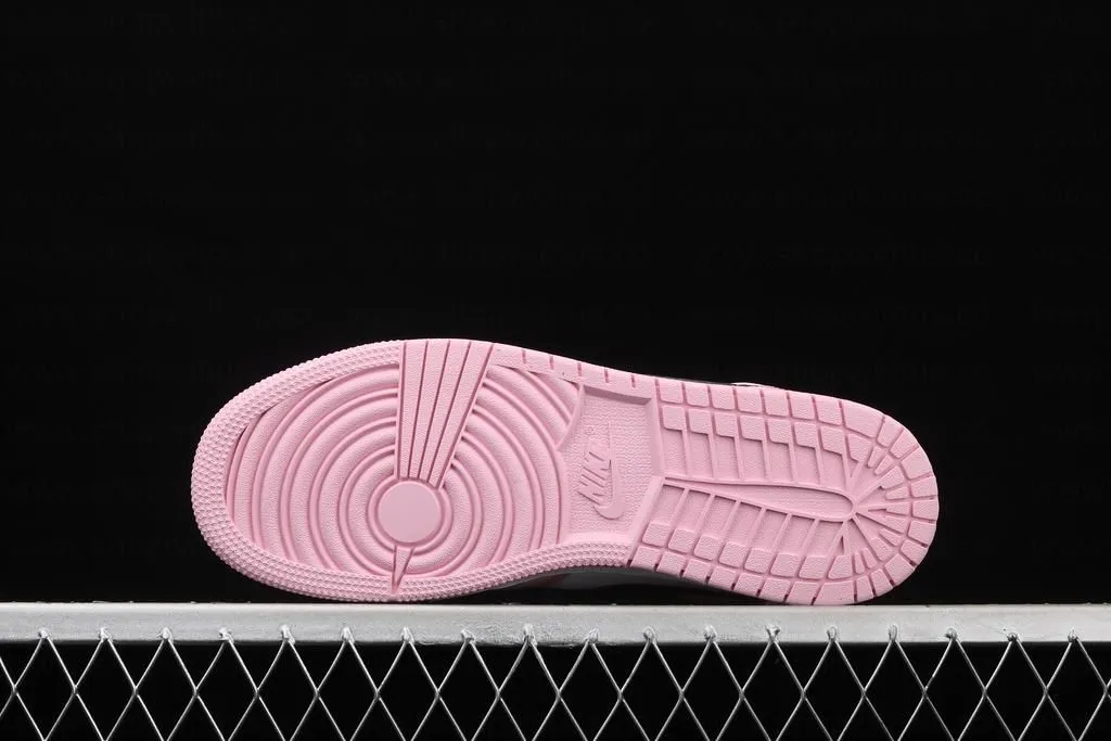 WMNS Air Jordan 1 AJ1 Retro - Pink/white